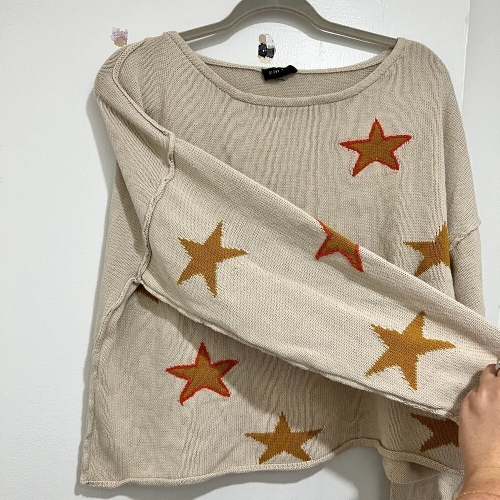 Vici 'Blank Paige' Sz M Star Sweater - Cropped  ⭐🌈 - Picture 8 of 9